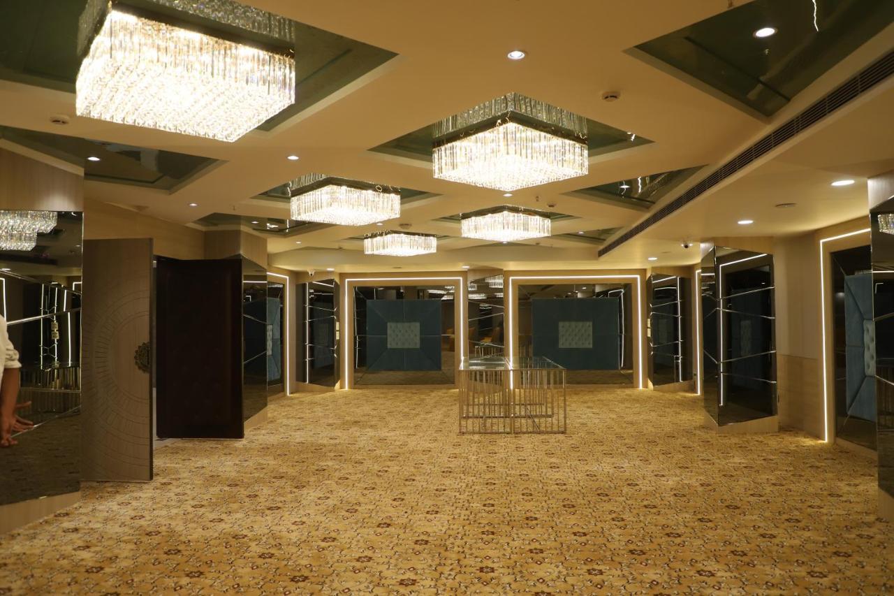 גוואליור The Royal Class Hotel מראה חיצוני תמונה