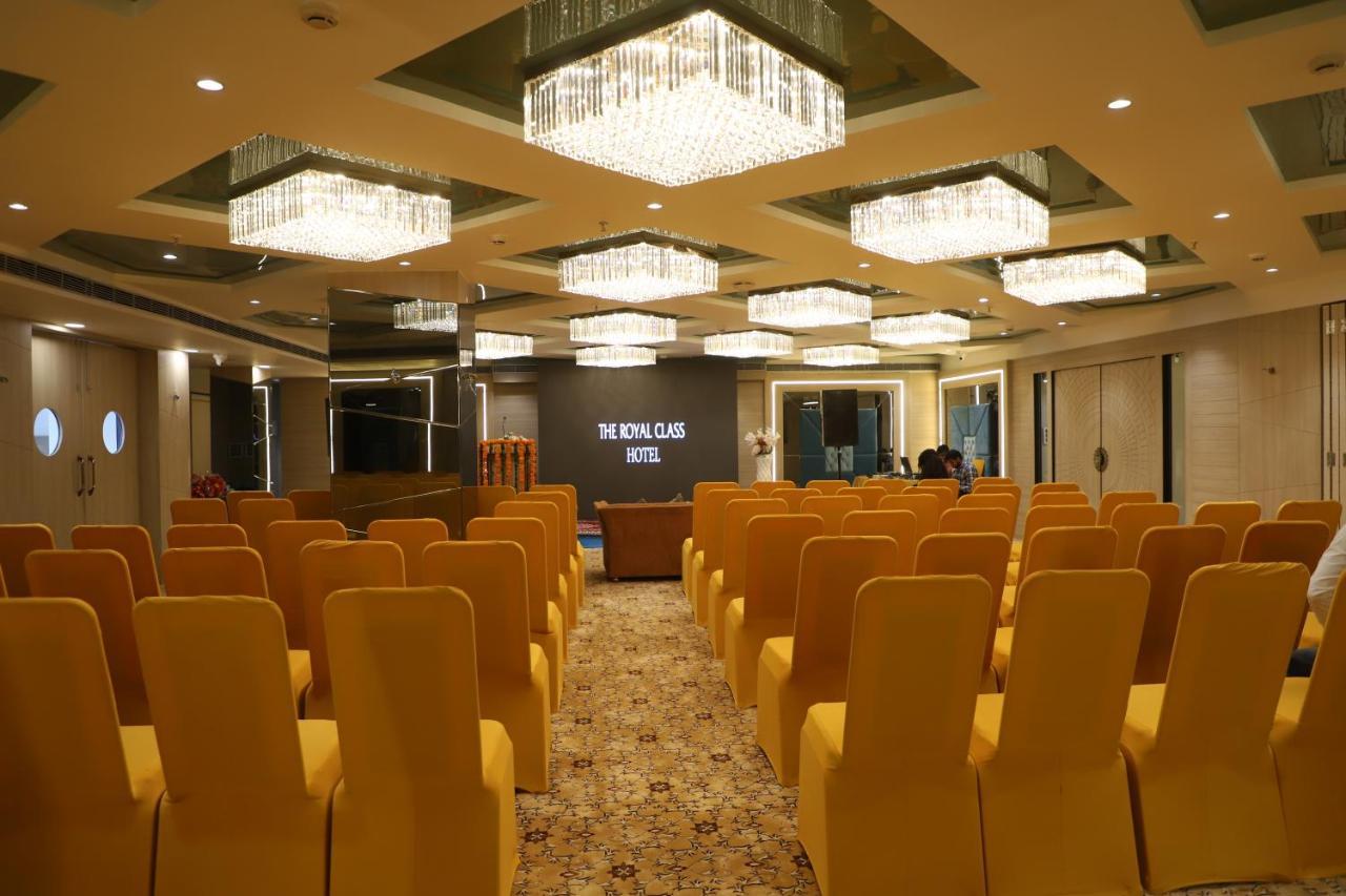 גוואליור The Royal Class Hotel מראה חיצוני תמונה