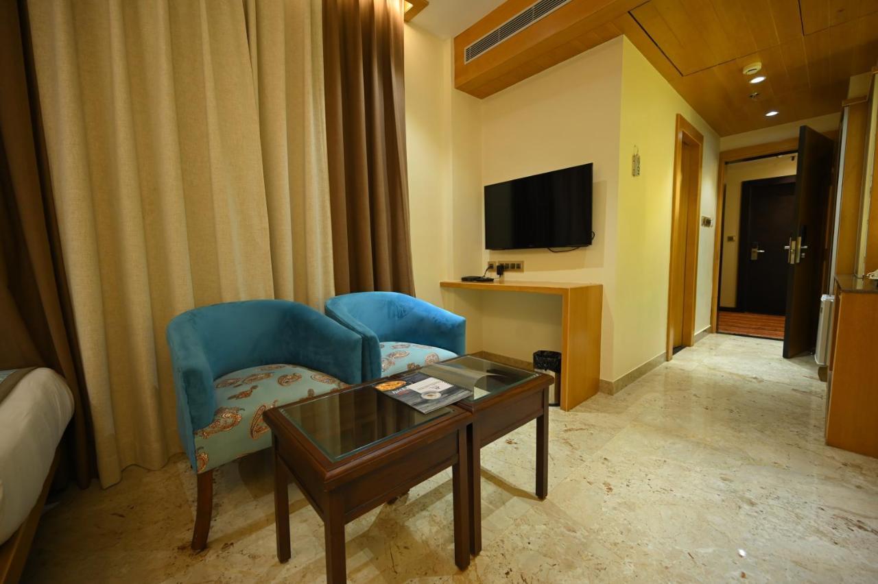 גוואליור The Royal Class Hotel מראה חיצוני תמונה