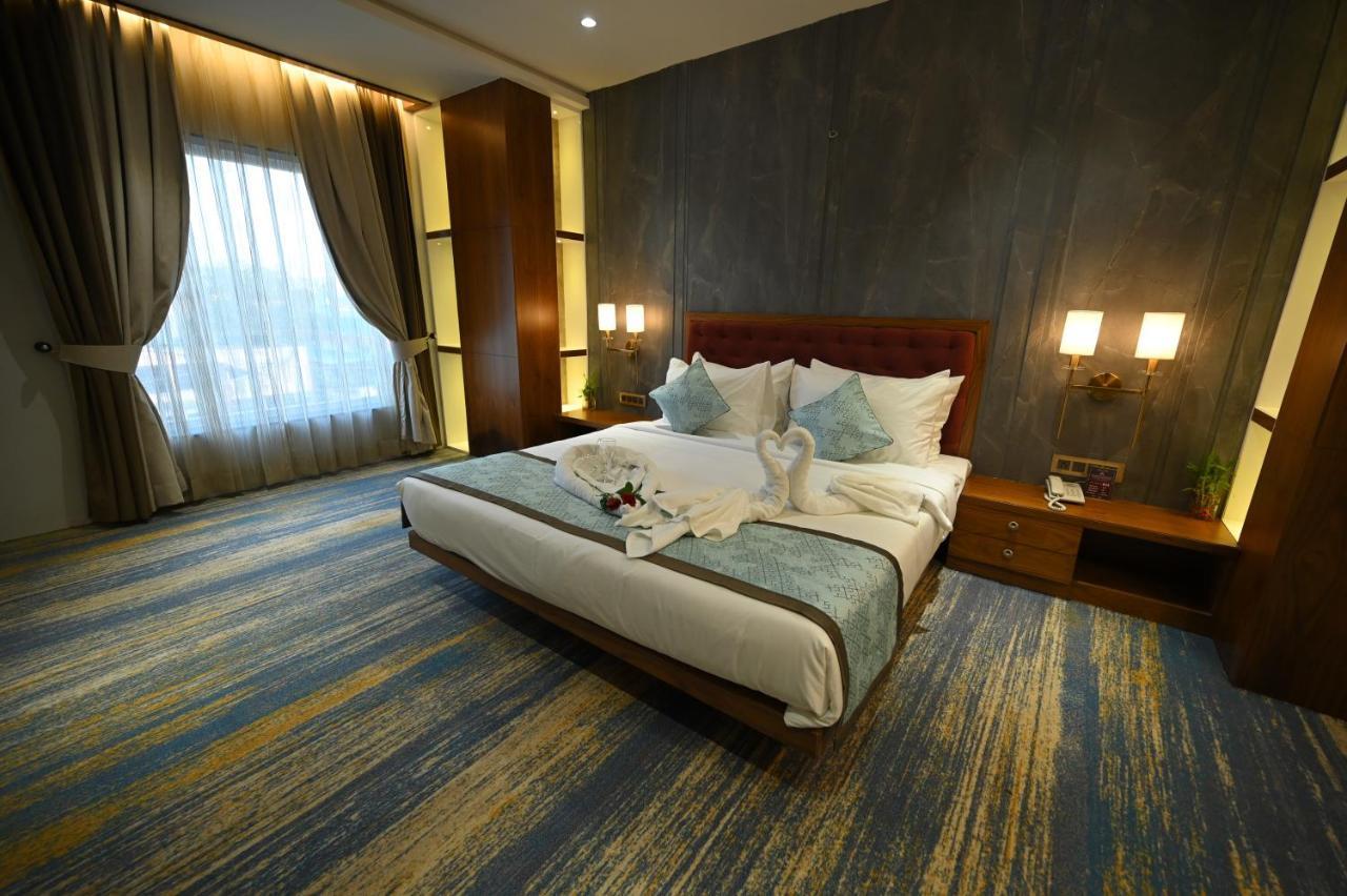 גוואליור The Royal Class Hotel מראה חיצוני תמונה